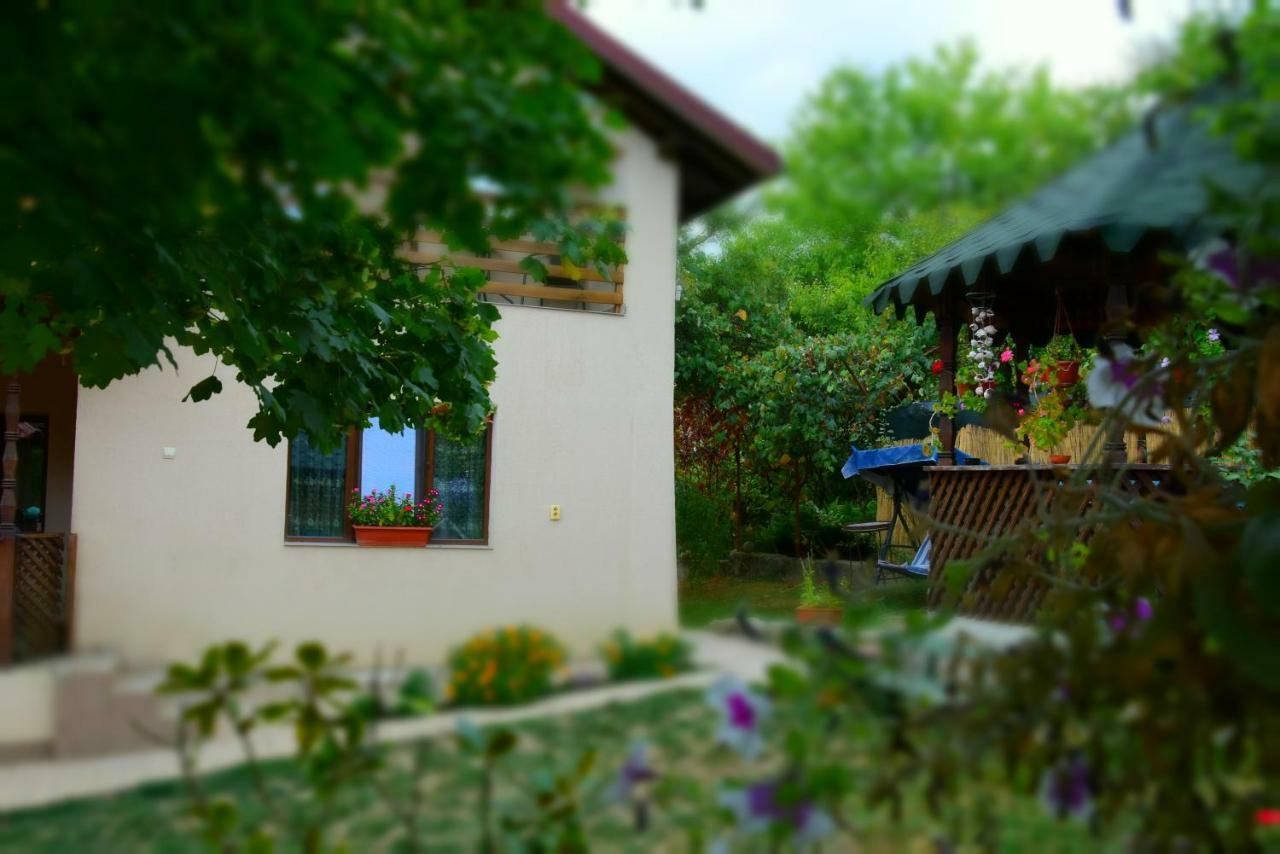 Casa Smeilor Хорезу Екстер'єр фото